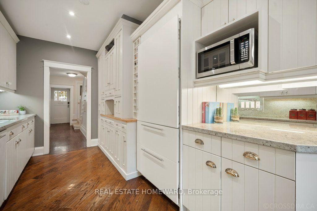 Photo 17 of 69 Walmsley Boulevard, Toronto, Yonge-St. Clair — HOMEH