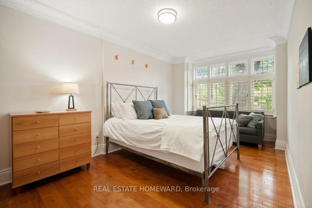 Photo 31 of 69 Walmsley Boulevard, Toronto, Yonge-St. Clair — HOMEH