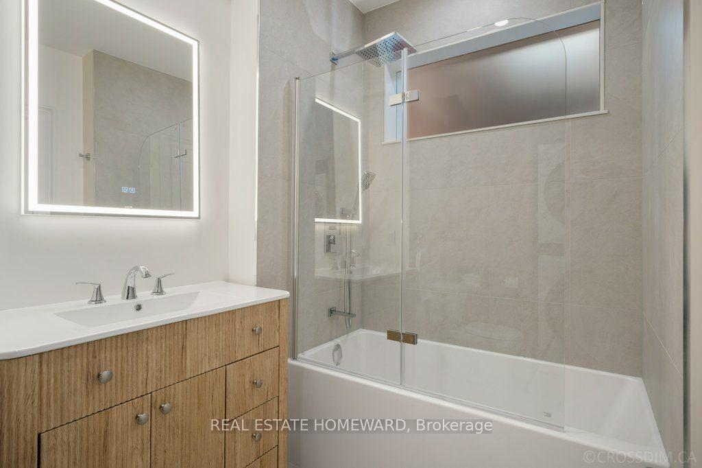 Photo 37 of 69 Walmsley Boulevard, Toronto, Yonge-St. Clair — HOMEH