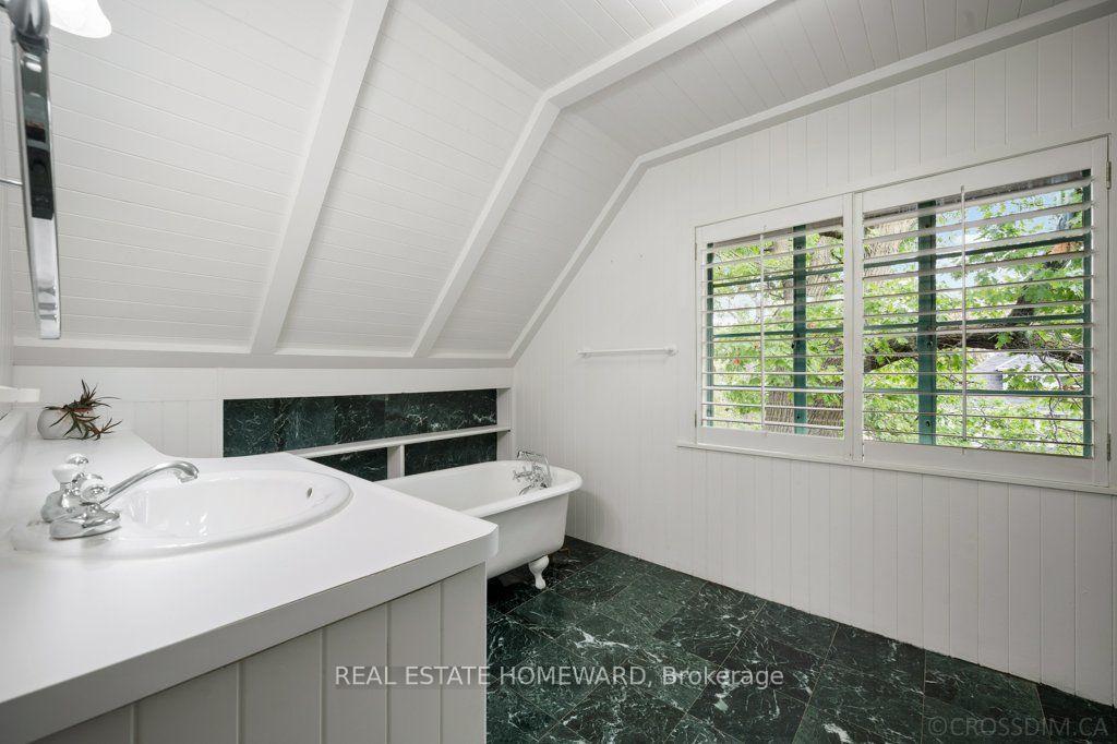 Photo 42 of 69 Walmsley Boulevard, Toronto, Yonge-St. Clair — HOMEH