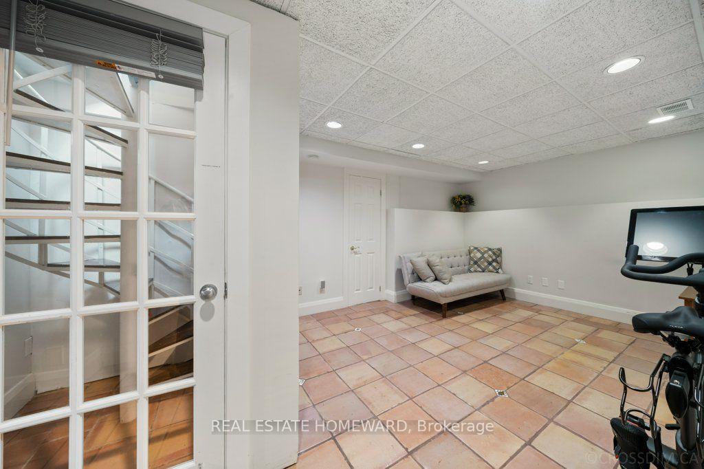 Photo 45 of 69 Walmsley Boulevard, Toronto, Yonge-St. Clair — HOMEH