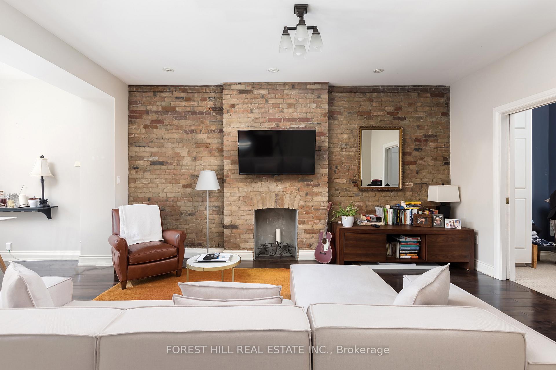 Photo 3 of 105 Balmoral Avenue, Toronto, Yonge-St. Clair — HOMEH