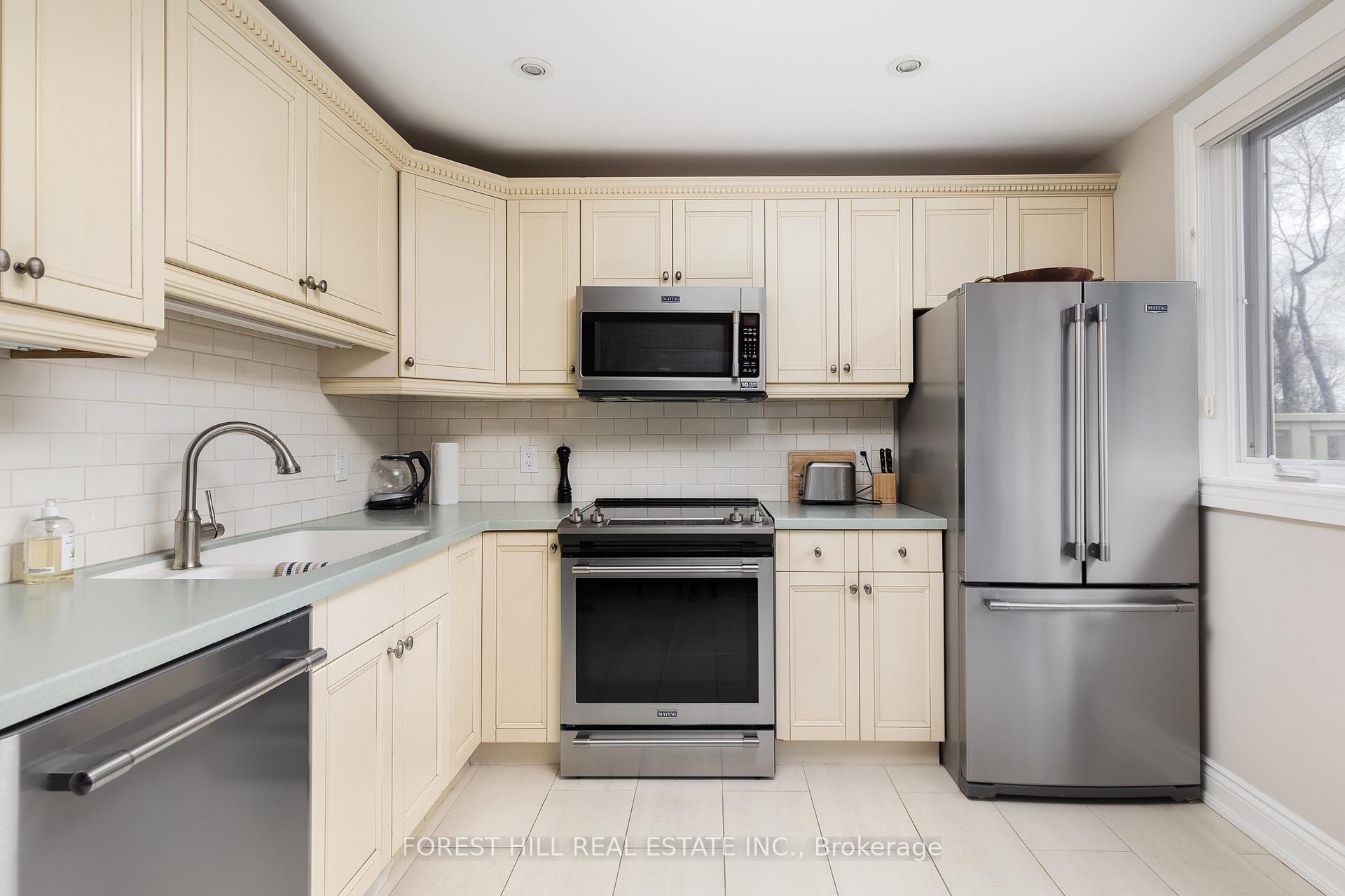 Photo 17 of 105 Balmoral Avenue, Toronto, Yonge-St. Clair — HOMEH