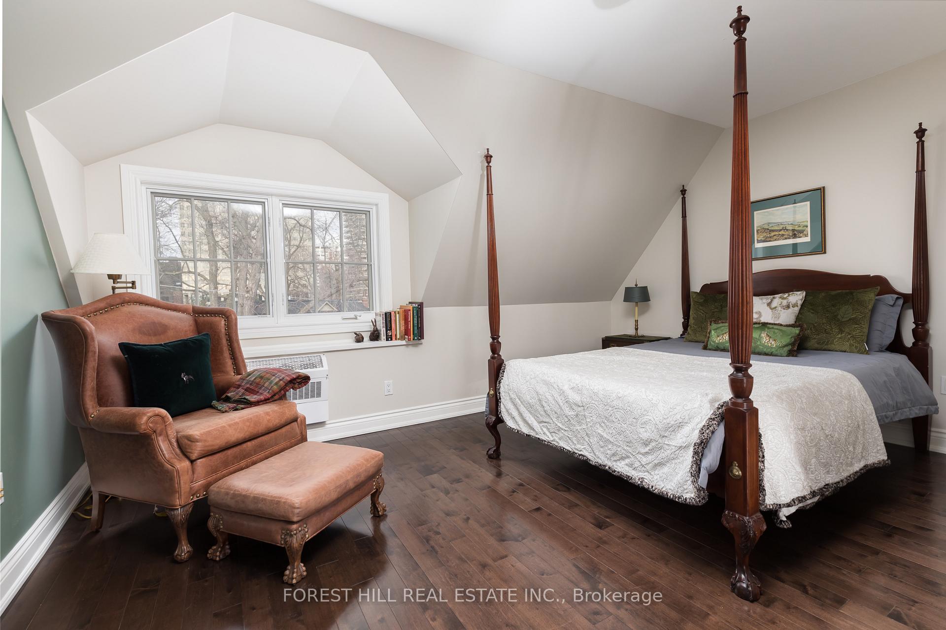 Photo 18 of 105 Balmoral Avenue, Toronto, Yonge-St. Clair — HOMEH
