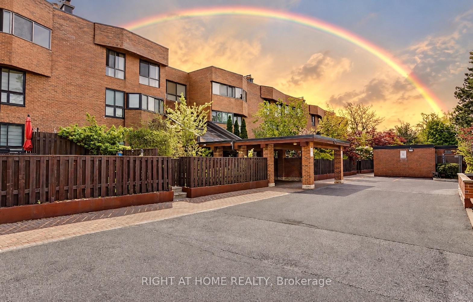 Photo of Unit 301, 55 Carscadden Drive