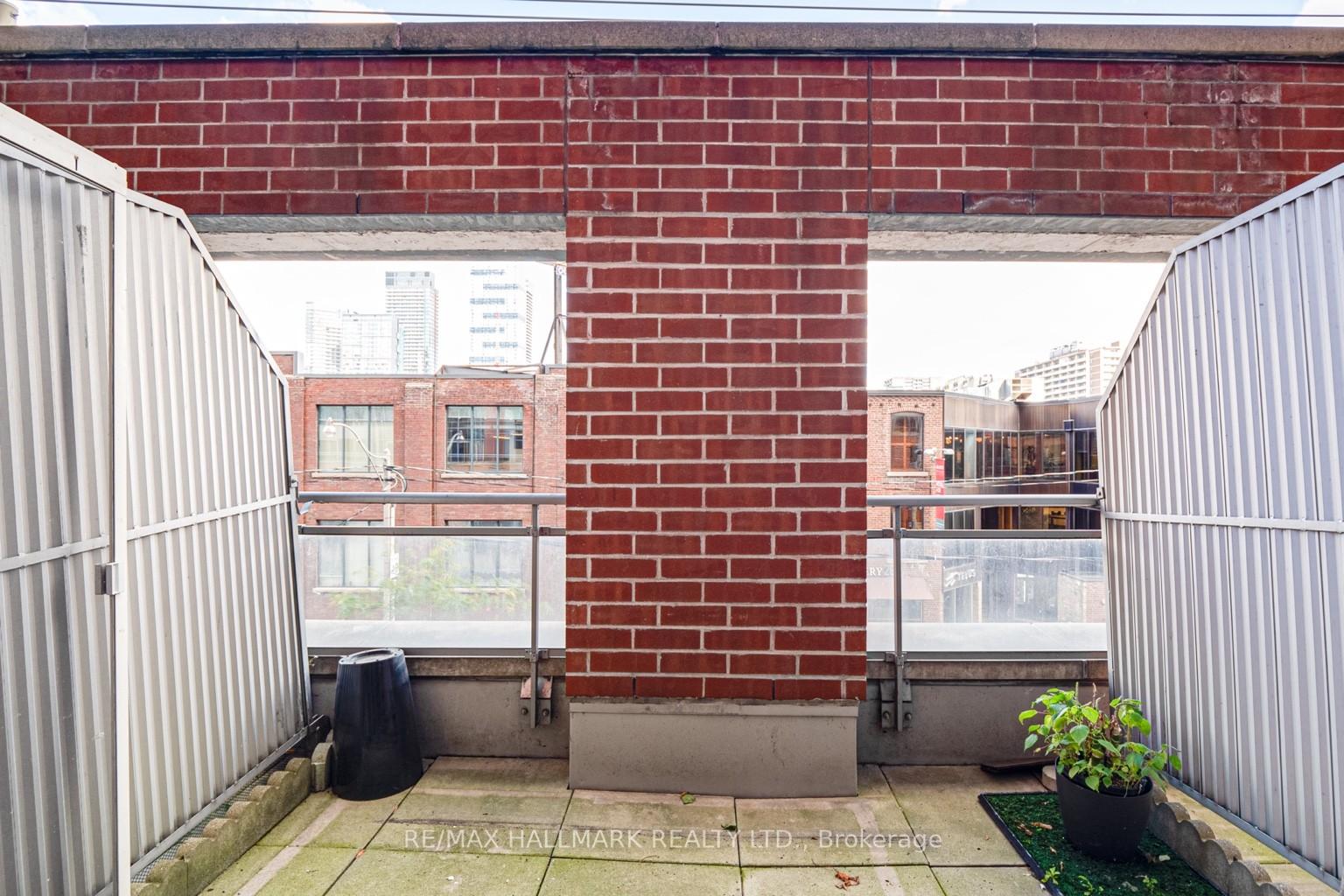 Photo 7 of Unit 214, 255 Richmond Street E, Toronto, Moss Park — HOMEH