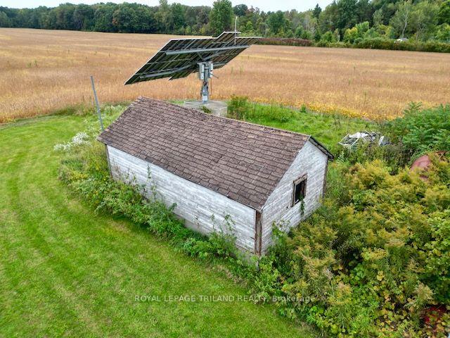 Photo 5 of 975 Concession Drive, Southwest Middlesex, Rural Southwest Middlesex — HOMEH