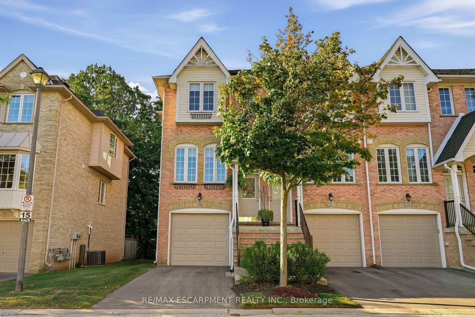 Photo 2 of Unit 52, 3480 Upper Middle Road, Burlington, Palmer — HOMEH