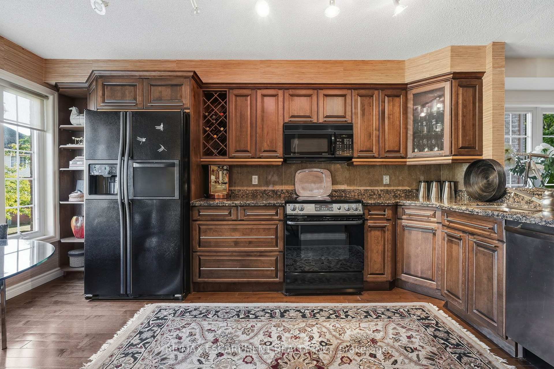 Photo 5 of Unit 52, 3480 Upper Middle Road, Burlington, Palmer — HOMEH