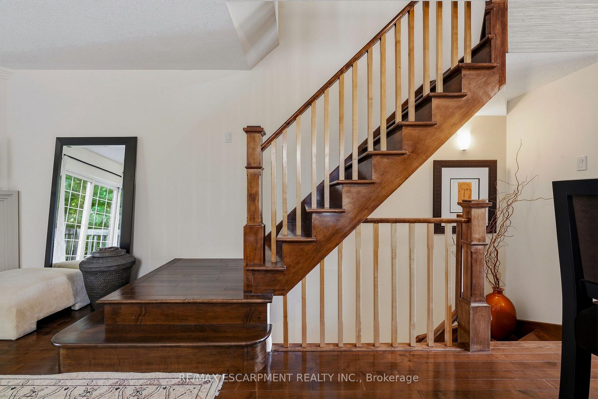Photo 14 of Unit 52, 3480 Upper Middle Road, Burlington, Palmer — HOMEH