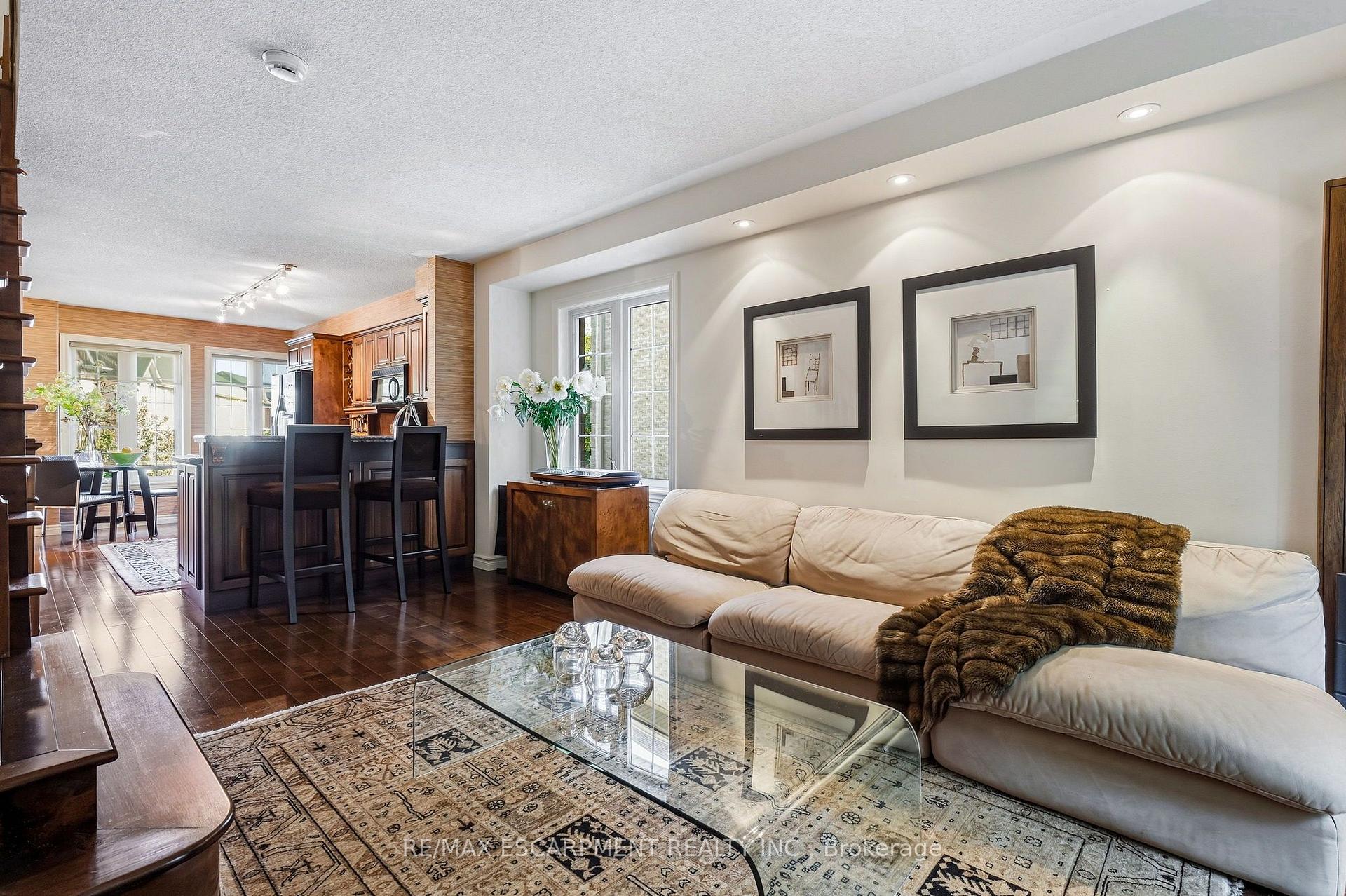 Photo 21 of Unit 52, 3480 Upper Middle Road, Burlington, Palmer — HOMEH