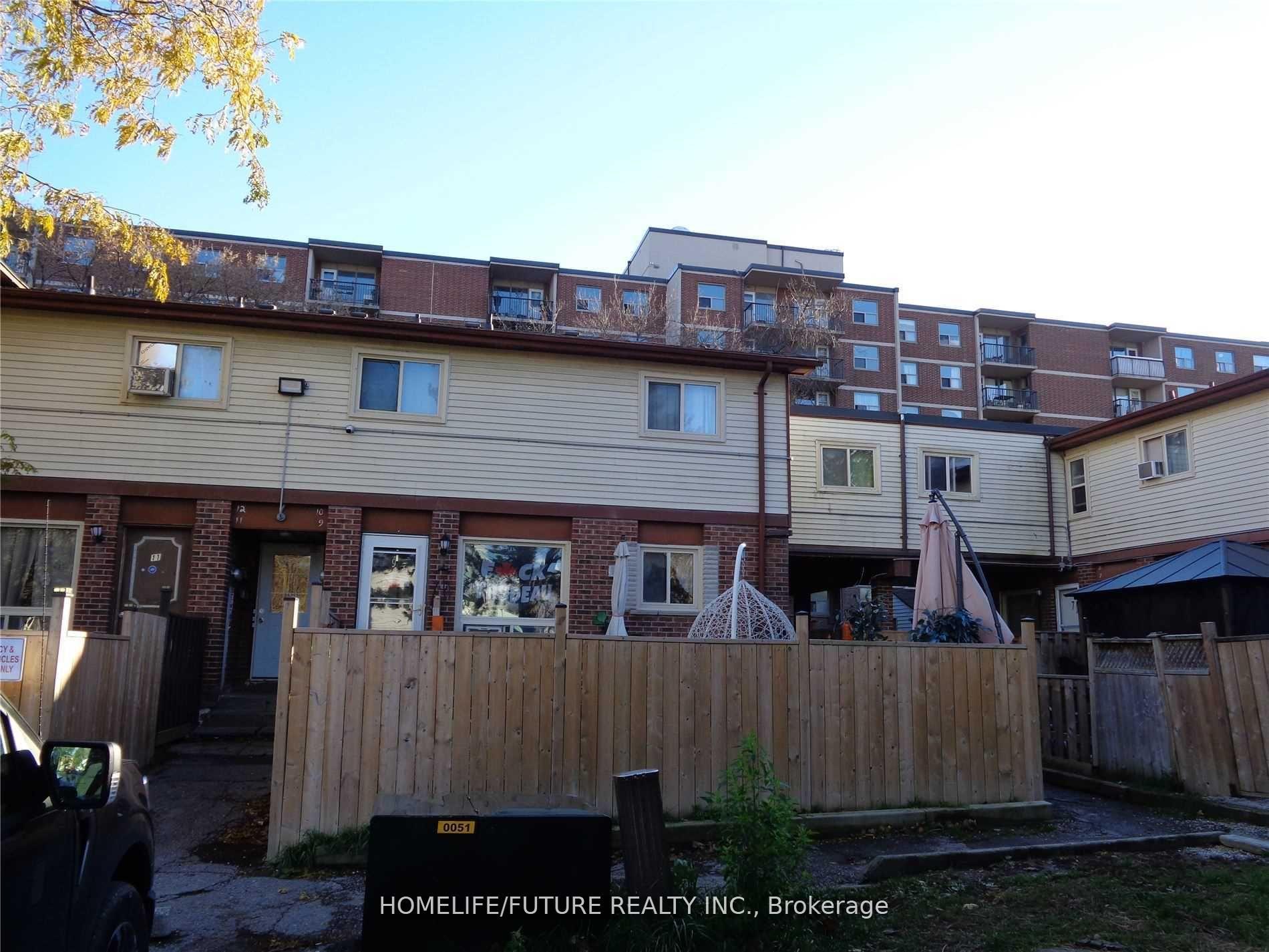 Photo 1 of Unit 24, 255 Porter Street, Oshawa, Lakeview — HOMEH