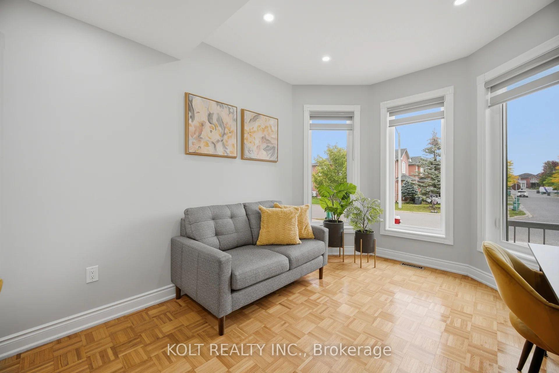 Photo 8 of 34 Saddleback Square, Brampton, Fletcher's Creek Village — HOMEH