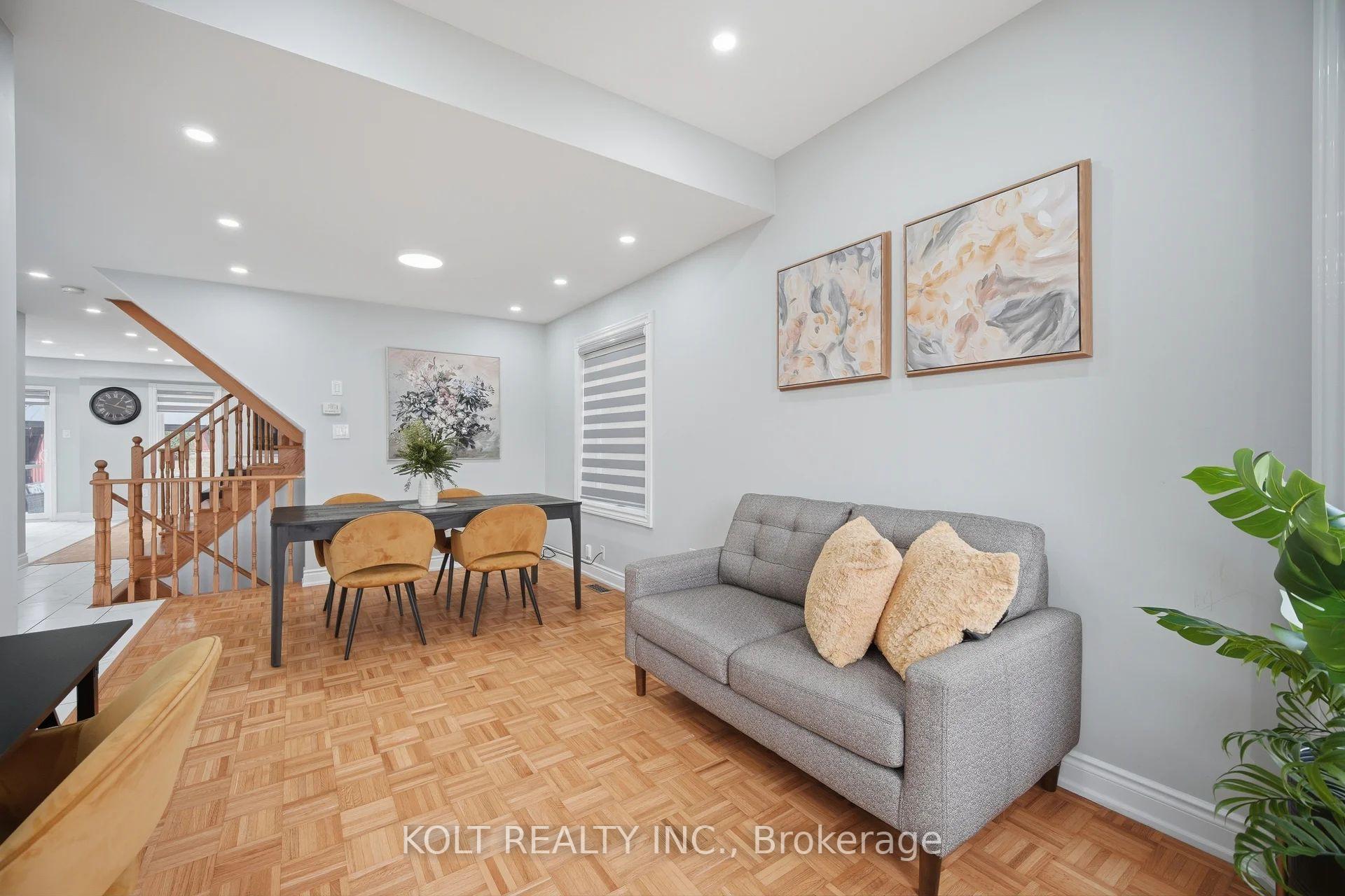 Photo 10 of 34 Saddleback Square, Brampton, Fletcher's Creek Village — HOMEH