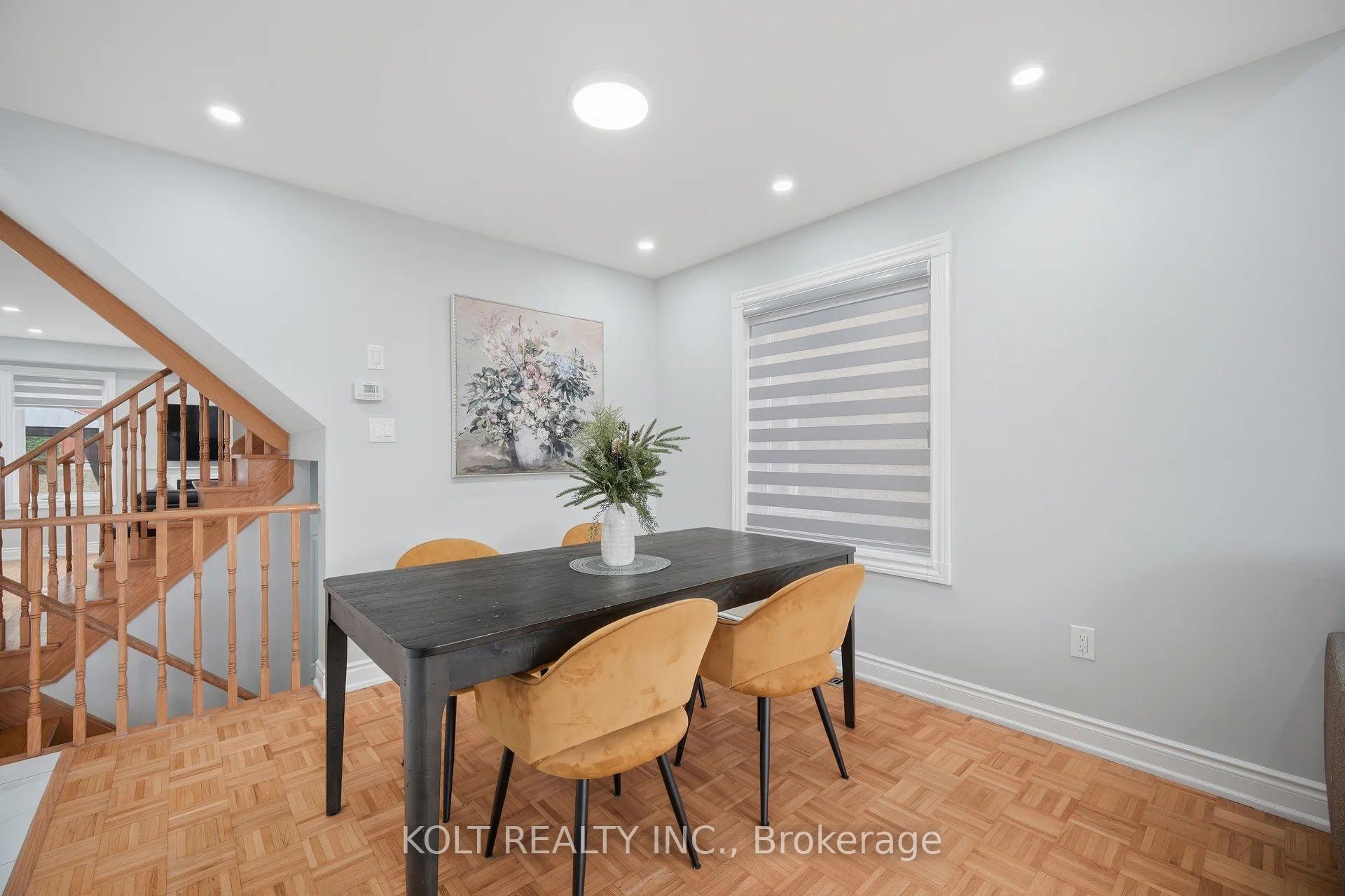 Photo 12 of 34 Saddleback Square, Brampton, Fletcher's Creek Village — HOMEH