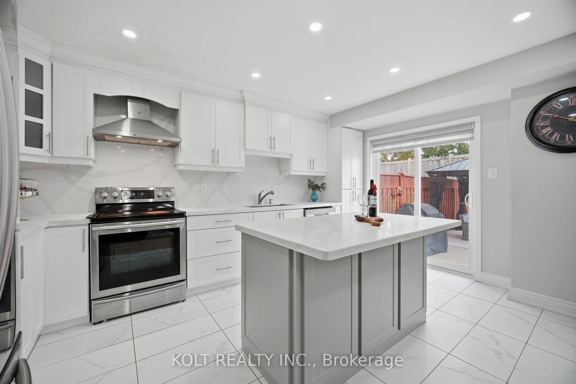 Photo 16 of 34 Saddleback Square, Brampton, Fletcher's Creek Village — HOMEH