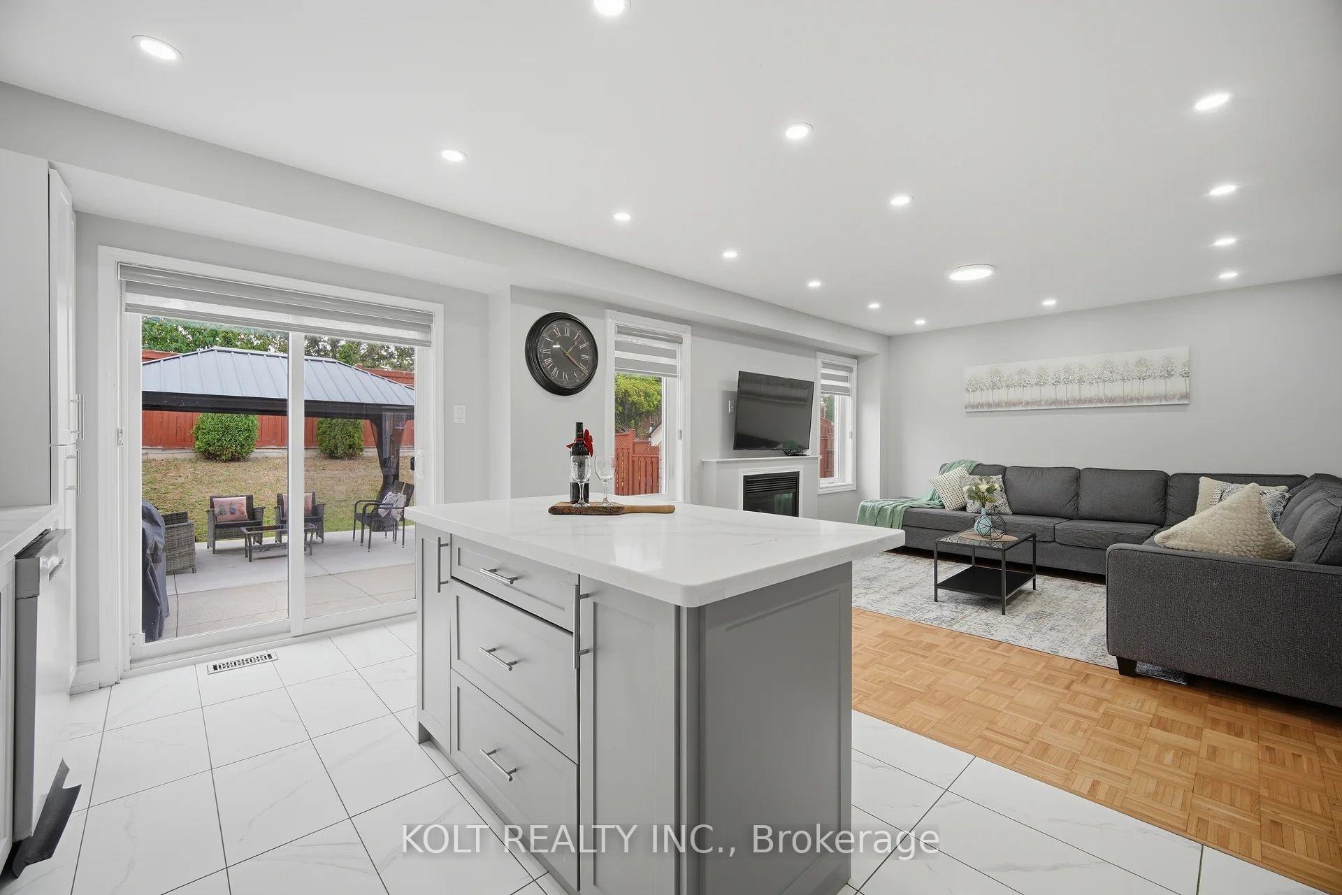 Photo 18 of 34 Saddleback Square, Brampton, Fletcher's Creek Village — HOMEH