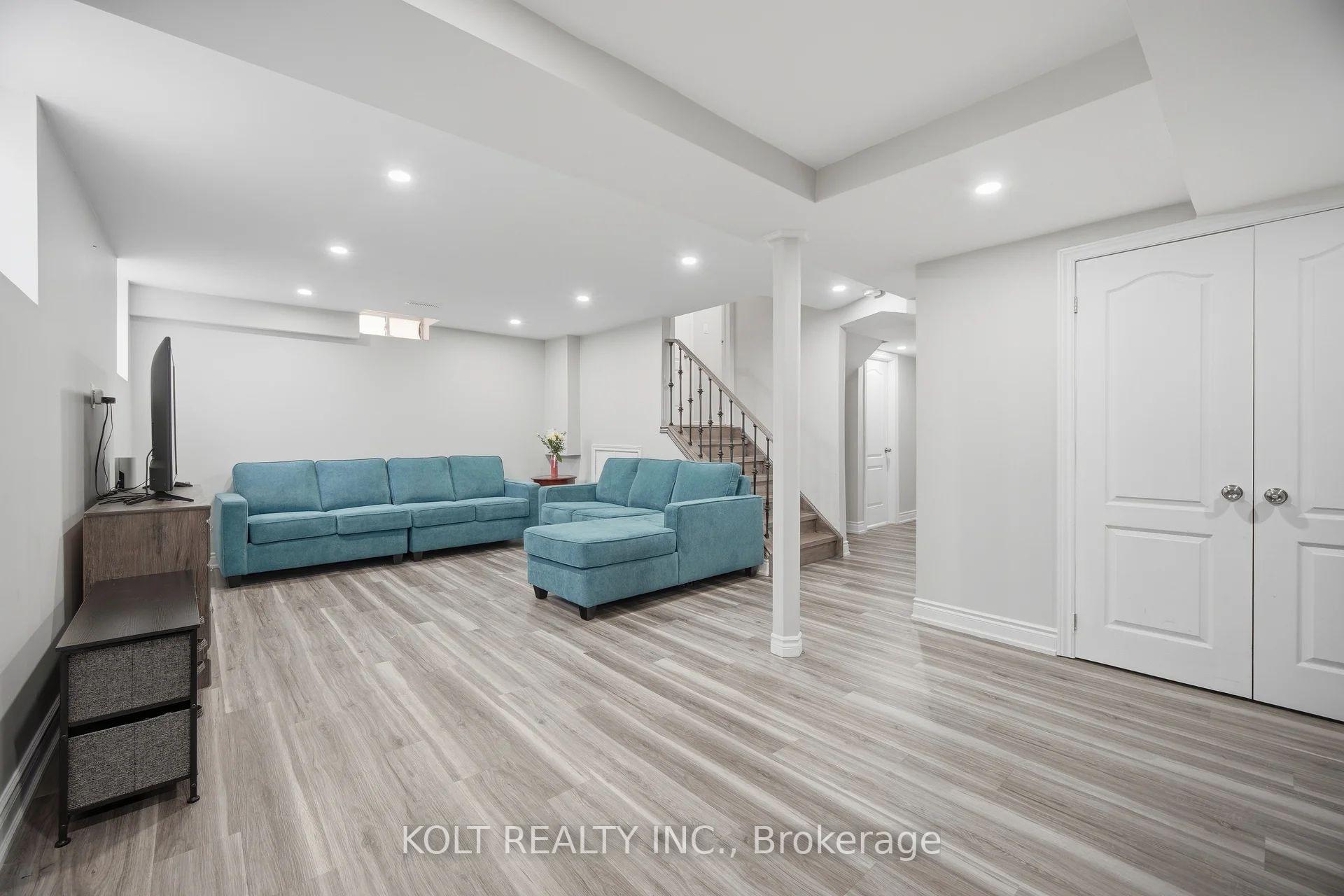 Photo 36 of 34 Saddleback Square, Brampton, Fletcher's Creek Village — HOMEH