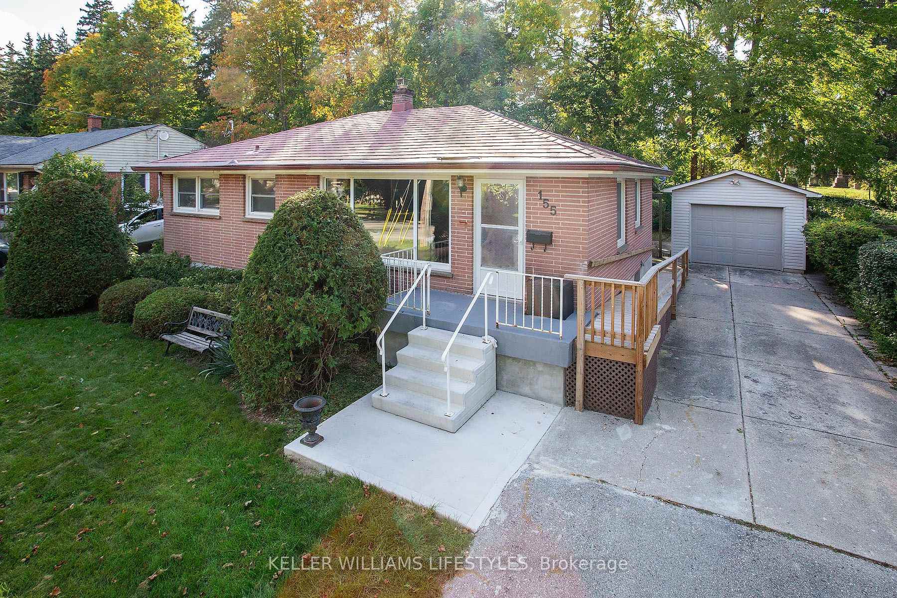 Photo 3 of 155 Trowbridge Avenue, London, South D — HOMEH