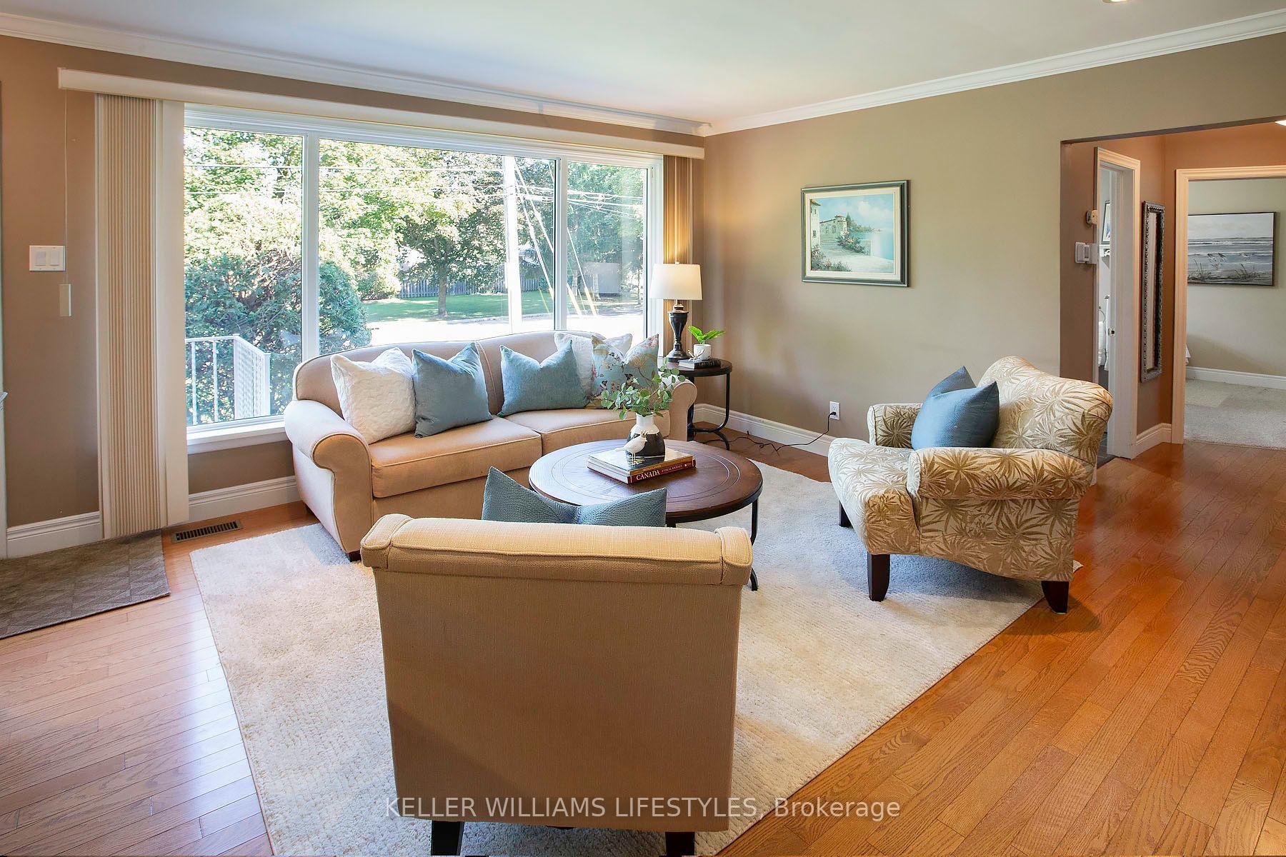 Photo 5 of 155 Trowbridge Avenue, London, South D — HOMEH