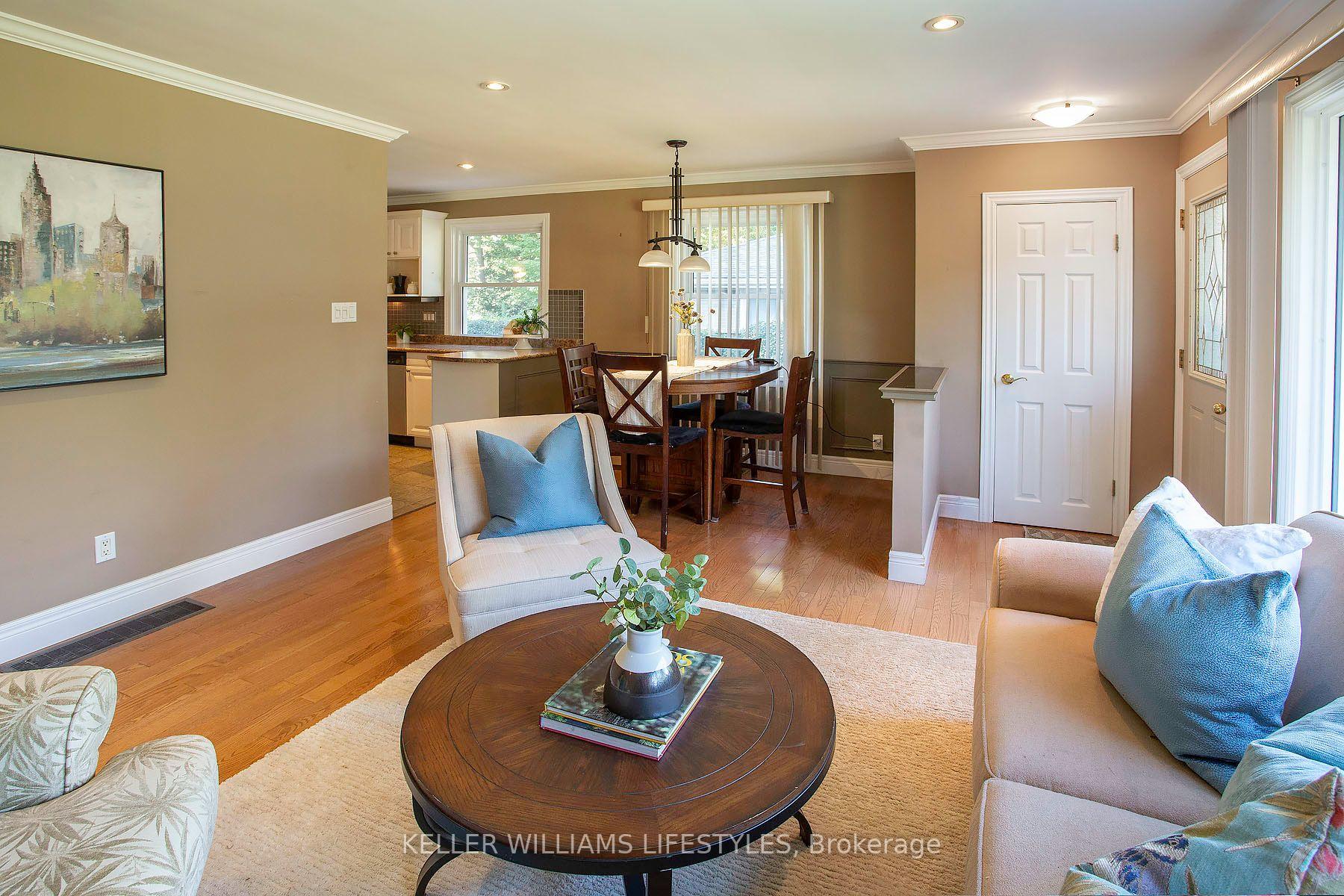 Photo 6 of 155 Trowbridge Avenue, London, South D — HOMEH