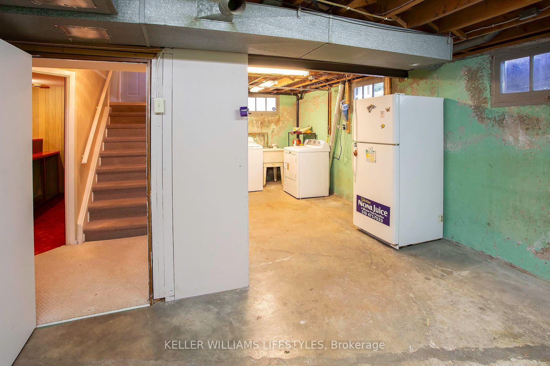 Photo 29 of 155 Trowbridge Avenue, London, South D — HOMEH