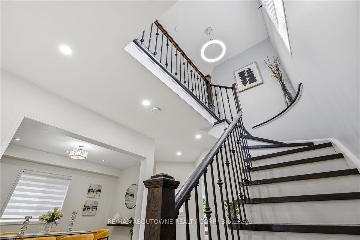 Photo 25 of 1282 Parkhurst Drive, Oakville, West Oak Trails — HOMEH
