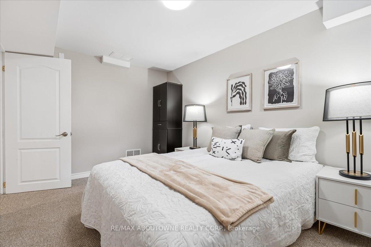 Photo 45 of 1282 Parkhurst Drive, Oakville, West Oak Trails — HOMEH