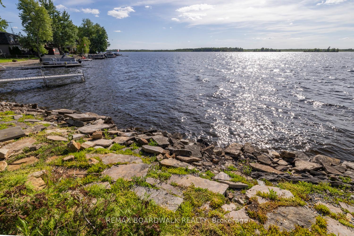 Photo 5 of 104 Avenue 4a, Beckwith, Beckwith Twp — HOMEH