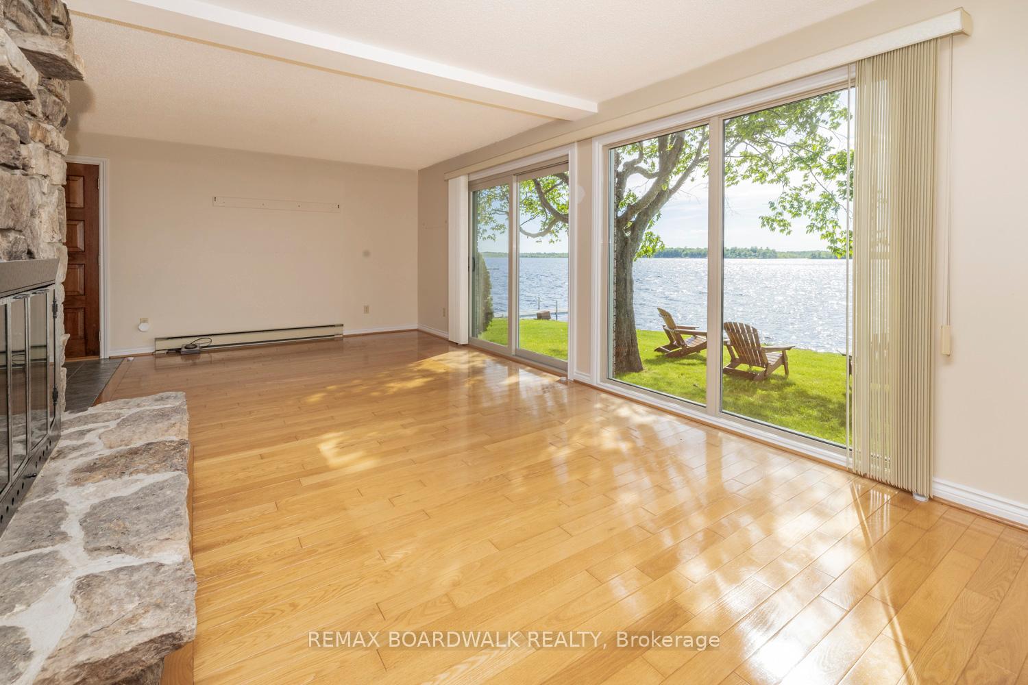 Photo 14 of 104 Avenue 4a, Beckwith, Beckwith Twp — HOMEH