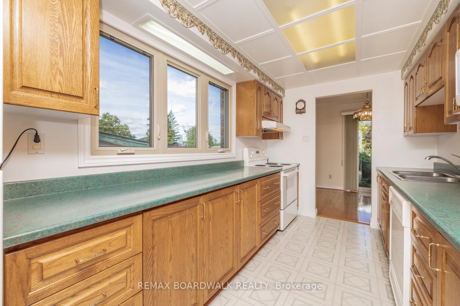 Photo 18 of 104 Avenue 4a, Beckwith, Beckwith Twp — HOMEH