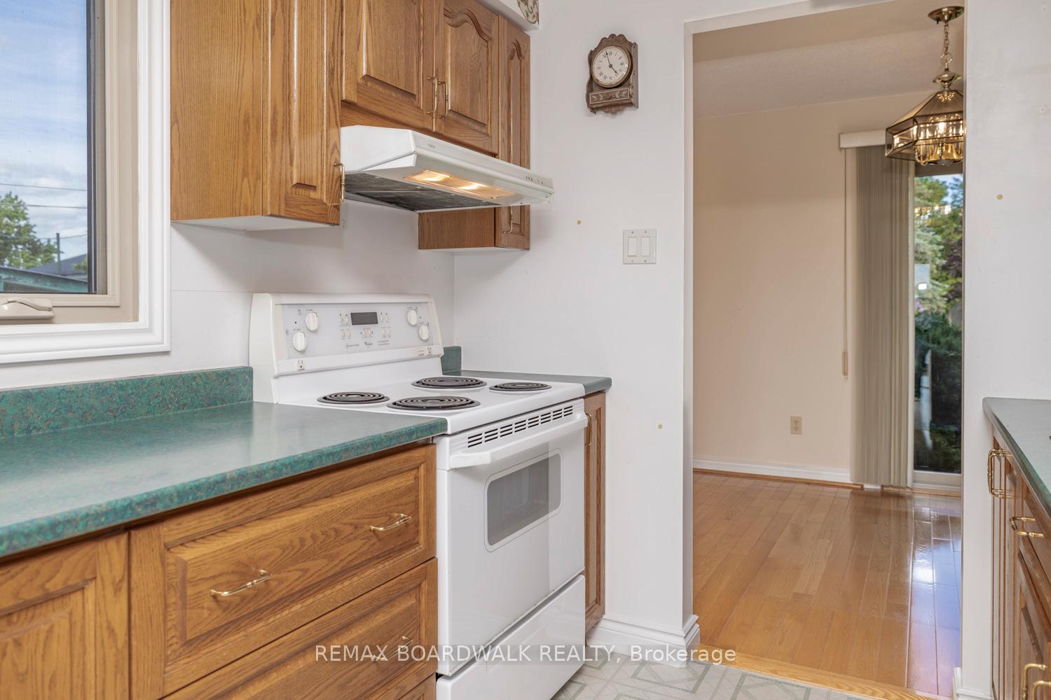 Photo 20 of 104 Avenue 4a, Beckwith, Beckwith Twp — HOMEH