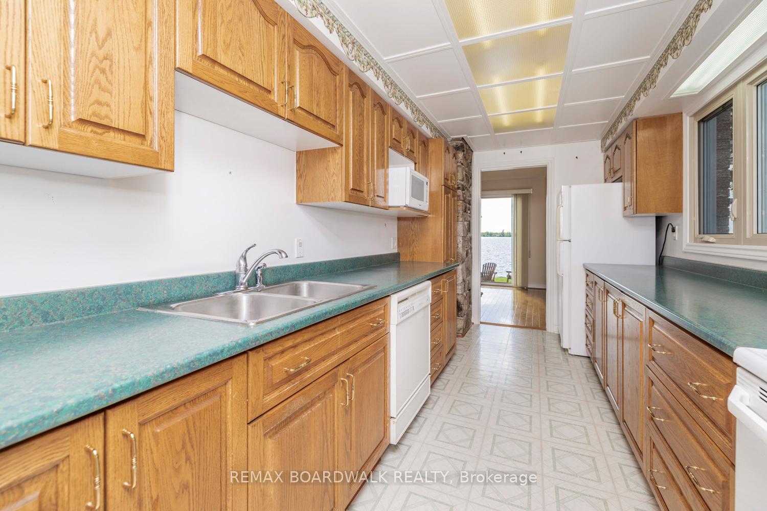 Photo 21 of 104 Avenue 4a, Beckwith, Beckwith Twp — HOMEH