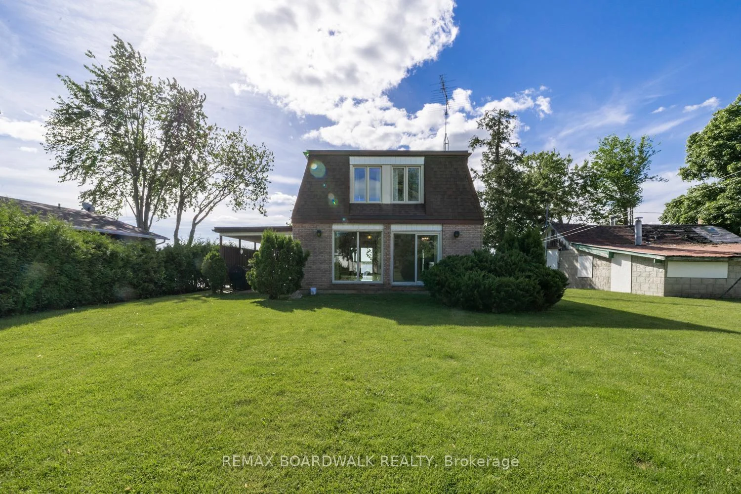 Photo 7 of 104 Avenue 4a, Beckwith, Beckwith Twp — HOMEH