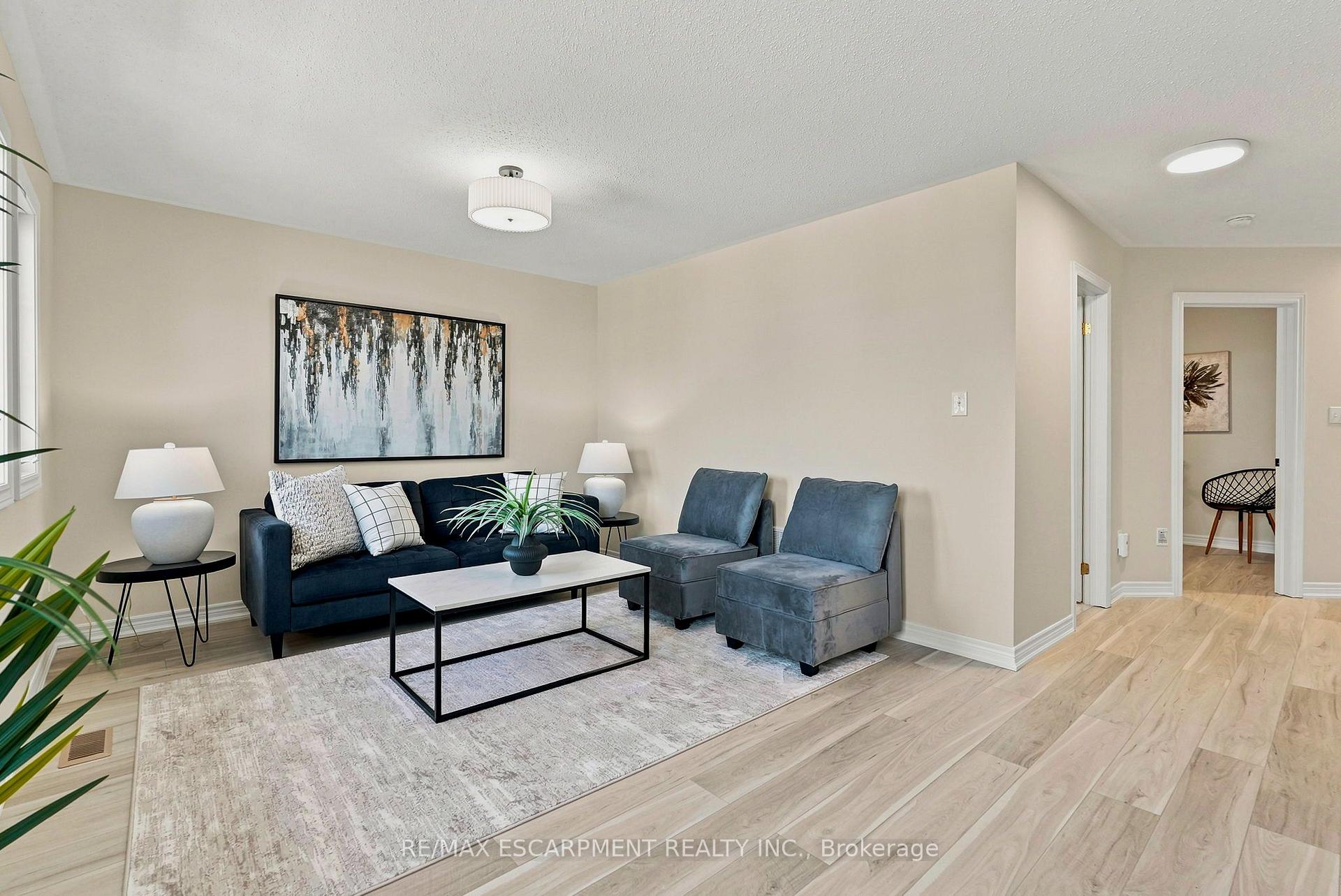 Photo 18 of 123 Skinner Road, Hamilton, Waterdown — HOMEH