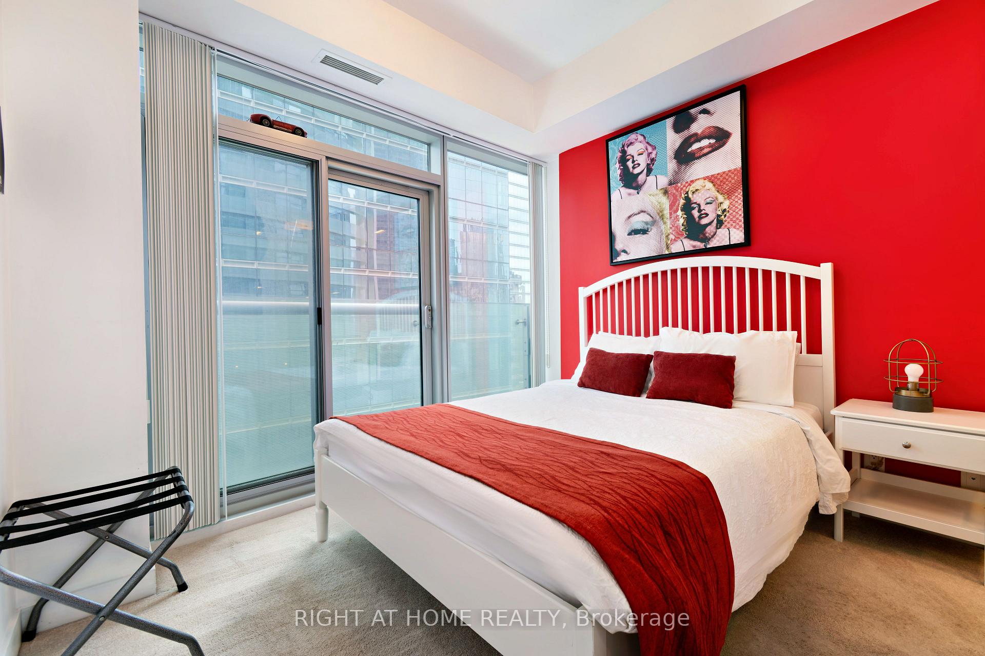 Photo 9 of Unit 708, 14 York Street, Toronto, Waterfront Communities — HOMEH