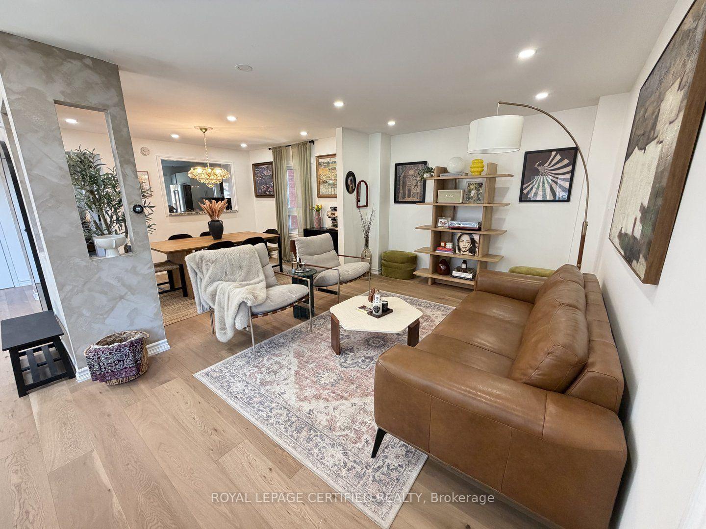 Photo 3 of 5967 Cherrywood Place, Mississauga, East Credit — HOMEH