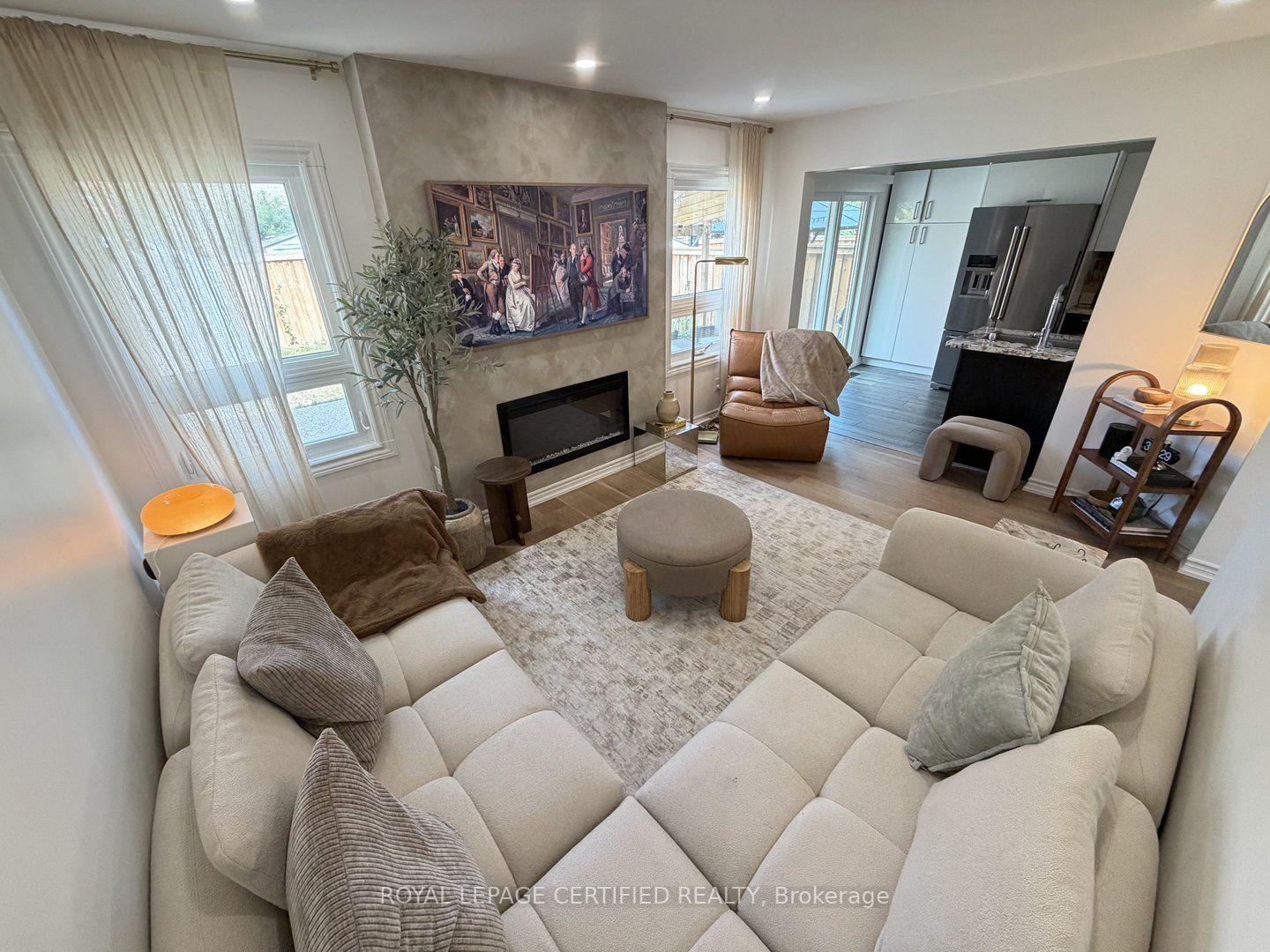 Photo 7 of 5967 Cherrywood Place, Mississauga, East Credit — HOMEH