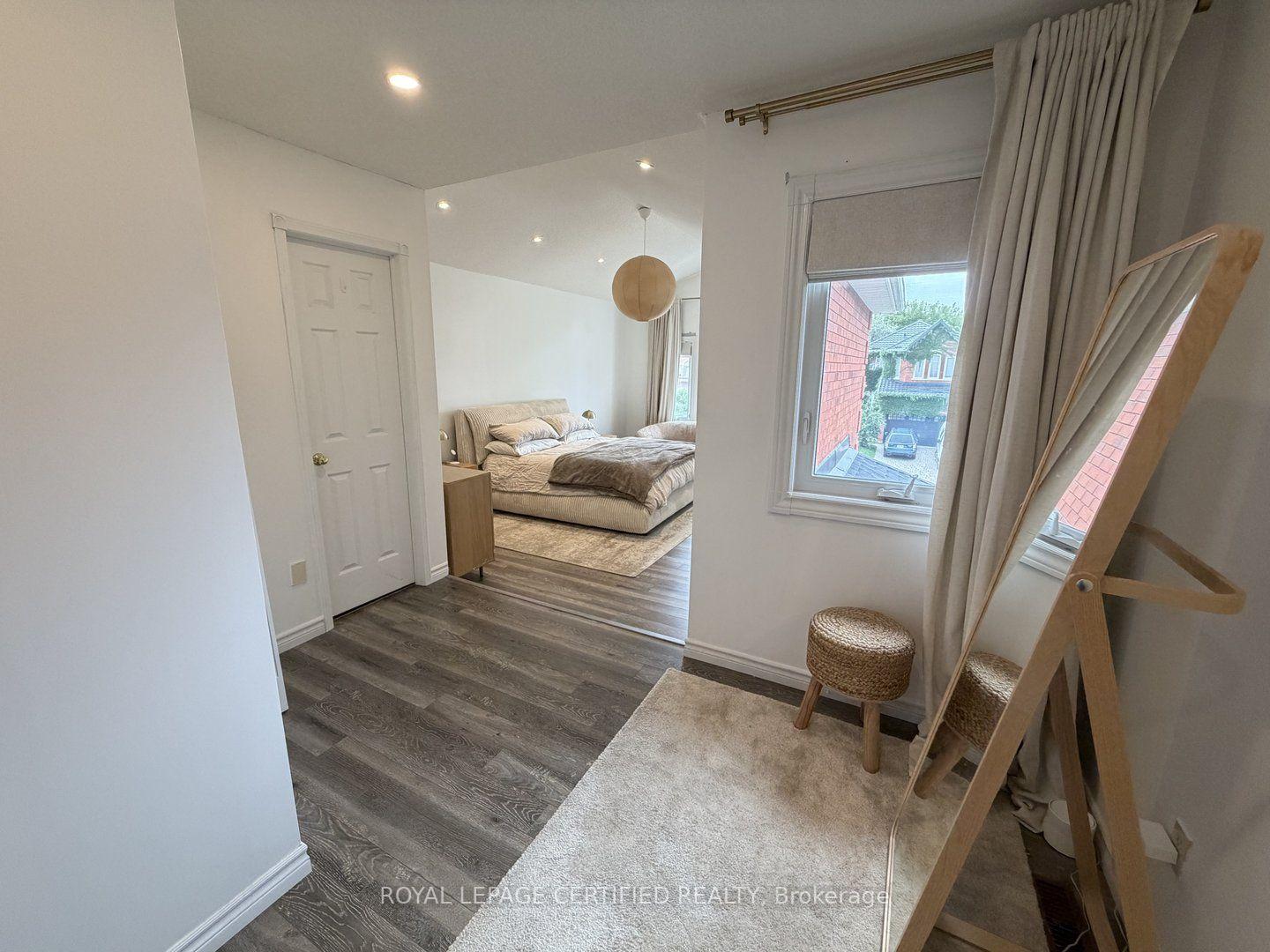 Photo 11 of 5967 Cherrywood Place, Mississauga, East Credit — HOMEH