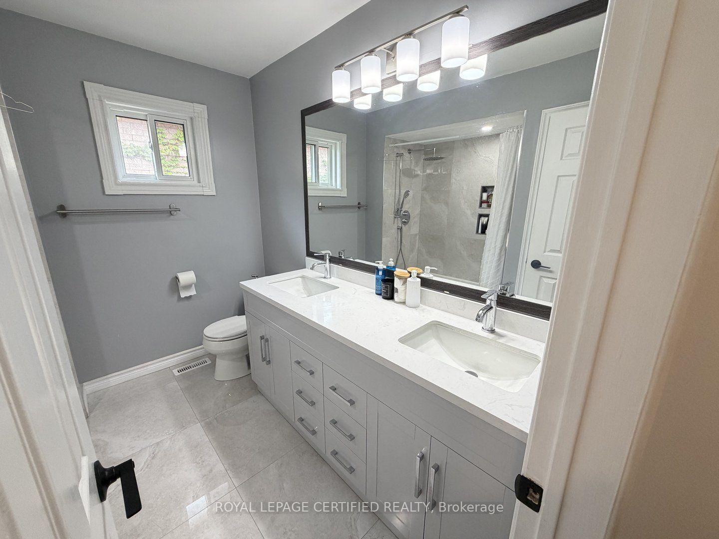 Photo 14 of 5967 Cherrywood Place, Mississauga, East Credit — HOMEH