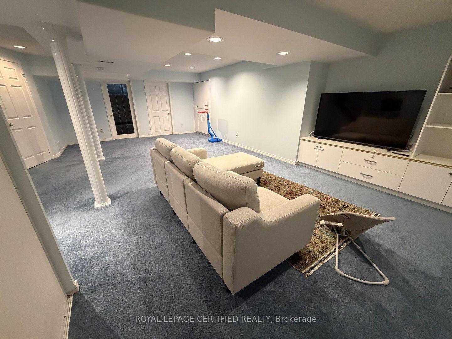 Photo 19 of 5967 Cherrywood Place, Mississauga, East Credit — HOMEH