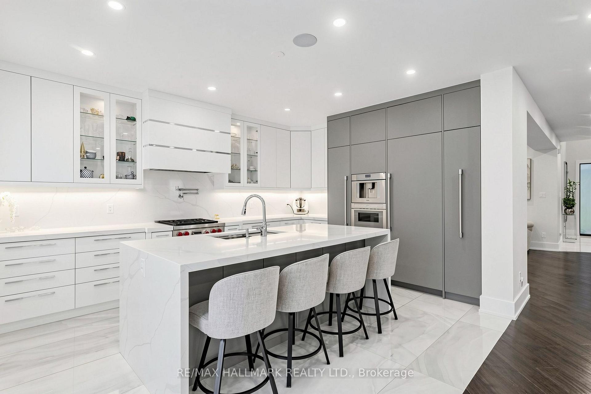 Photo 16 of 63 Willett Crescent, Richmond Hill, Mill Pond — HOMEH