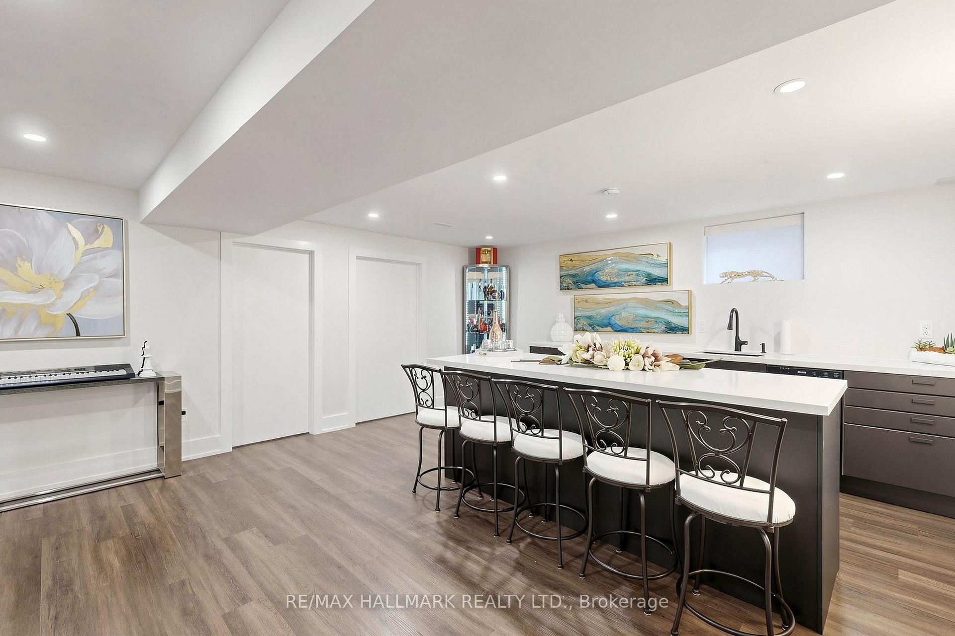 Photo 36 of 63 Willett Crescent, Richmond Hill, Mill Pond — HOMEH