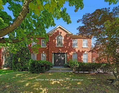 Photo 2 of 63 Willett Crescent, Richmond Hill, Mill Pond — HOMEH