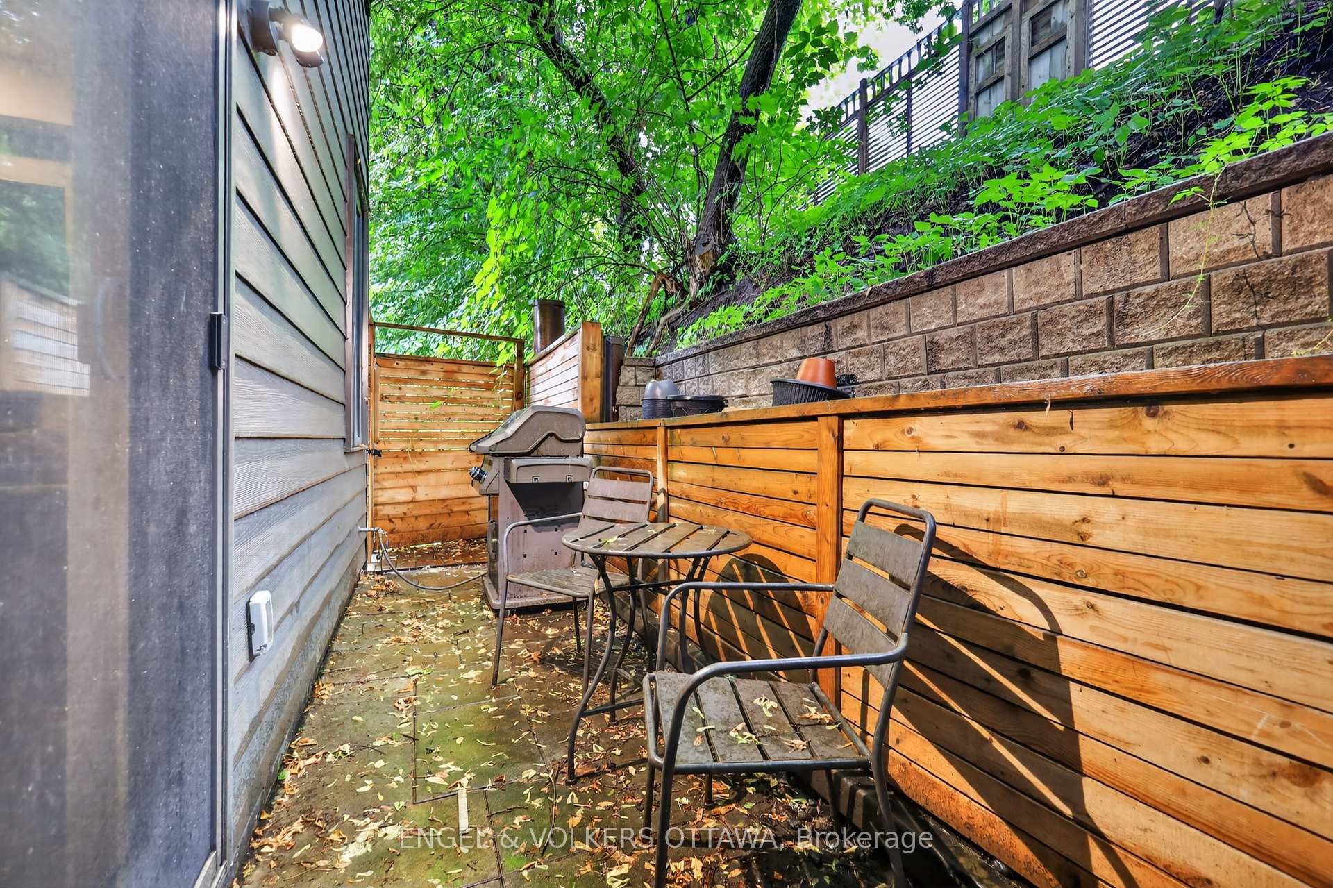 Photo 37 of 304 Riverdale Avenue, Ottawa, Old Ottawa South — HOMEH