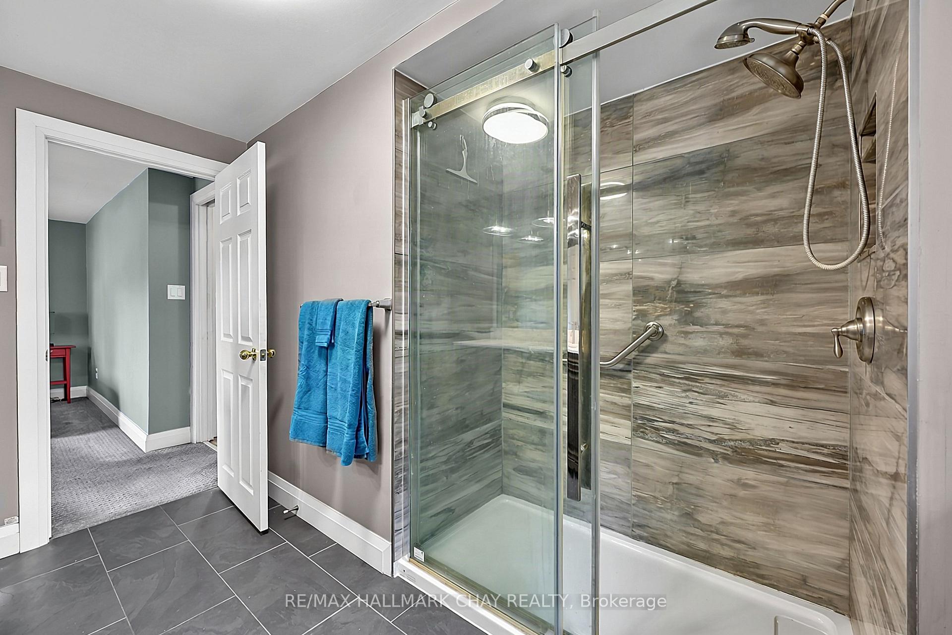 Photo 17 of 116 Shirley Avenue, Barrie, Sunnidale — HOMEH