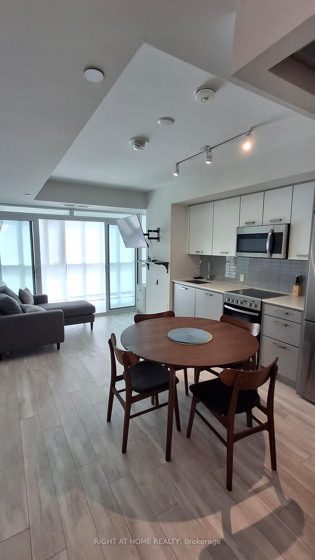 Photo of Unit 211, 1630 Queen Street E