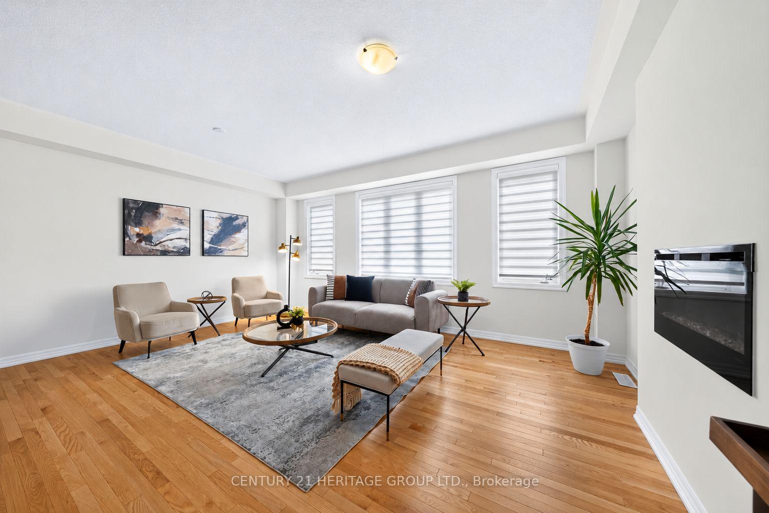 Photo 10 of 55 Delano Way, Newmarket, Woodland Hill — HOMEH