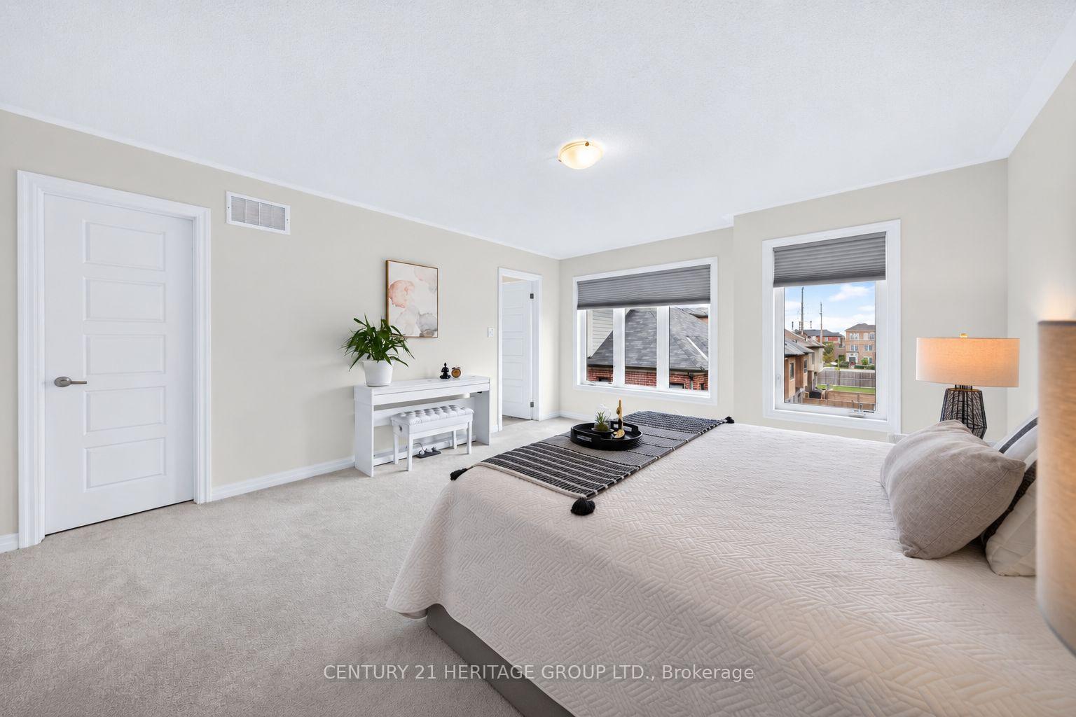 Photo 23 of 55 Delano Way, Newmarket, Woodland Hill — HOMEH