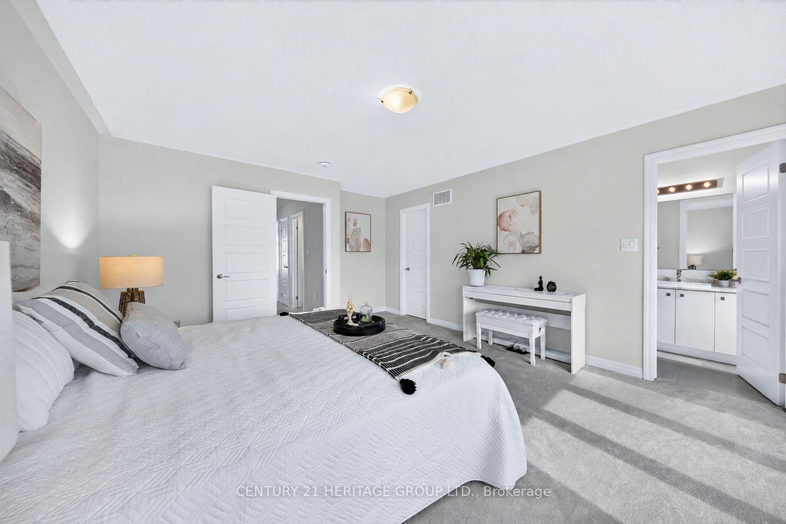 Photo 24 of 55 Delano Way, Newmarket, Woodland Hill — HOMEH